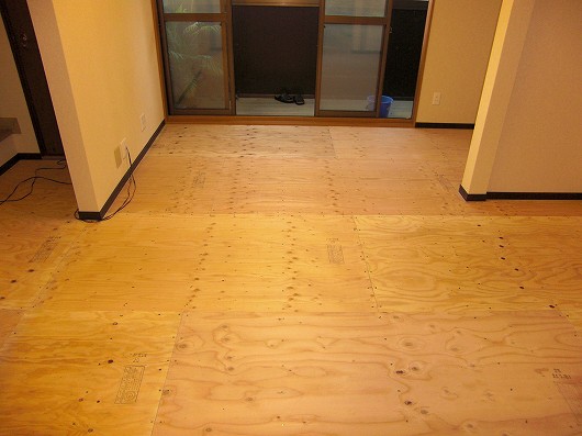 京都市中京区　３階建木造住宅の耐震補強工事